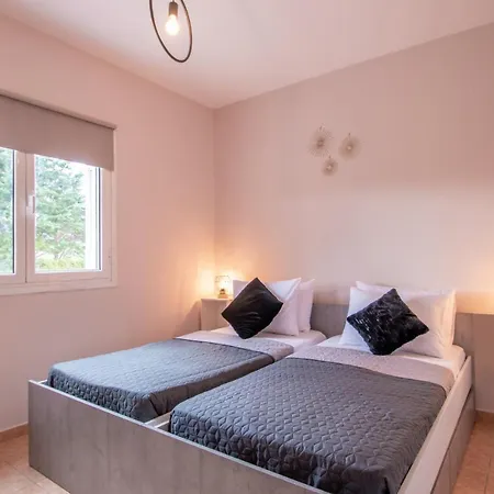 Leon Apartment Zakynthos Town